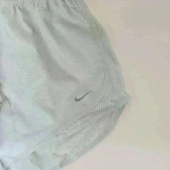 NIKE MINT GREEN DRI FIT RUNNING SHORT SIZE S - Picture 2 of 4
